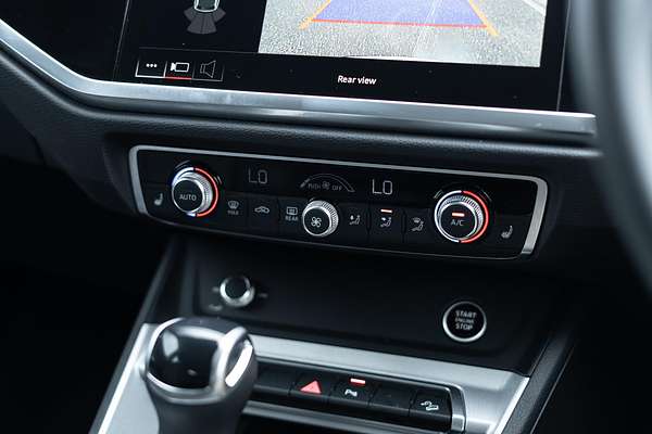 2024 Audi Q3 35 TFSI Dynamic Black F3