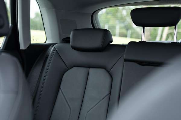 2024 Audi Q3 35 TFSI Dynamic Black F3