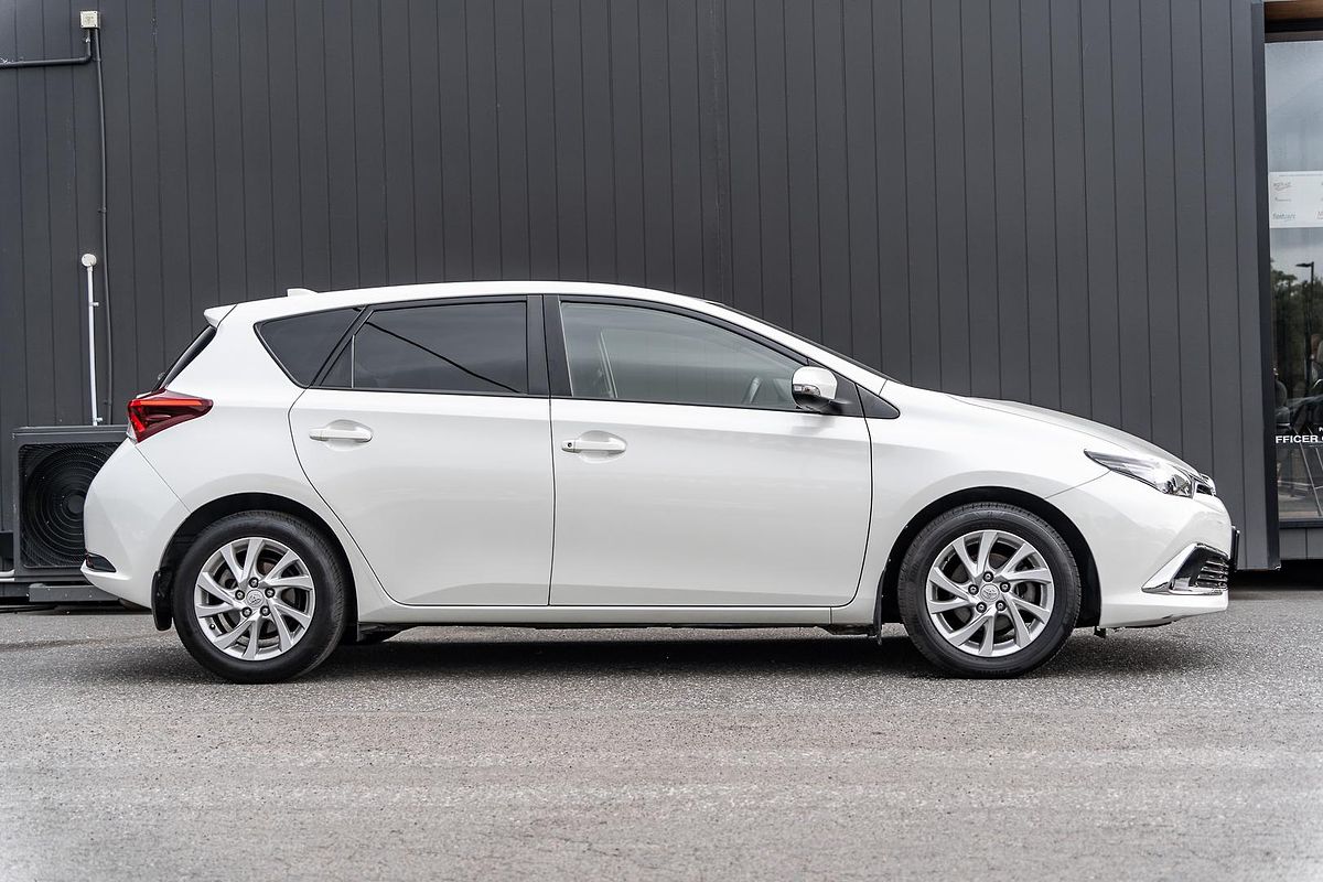 2018 Toyota Corolla Ascent Sport ZRE182R