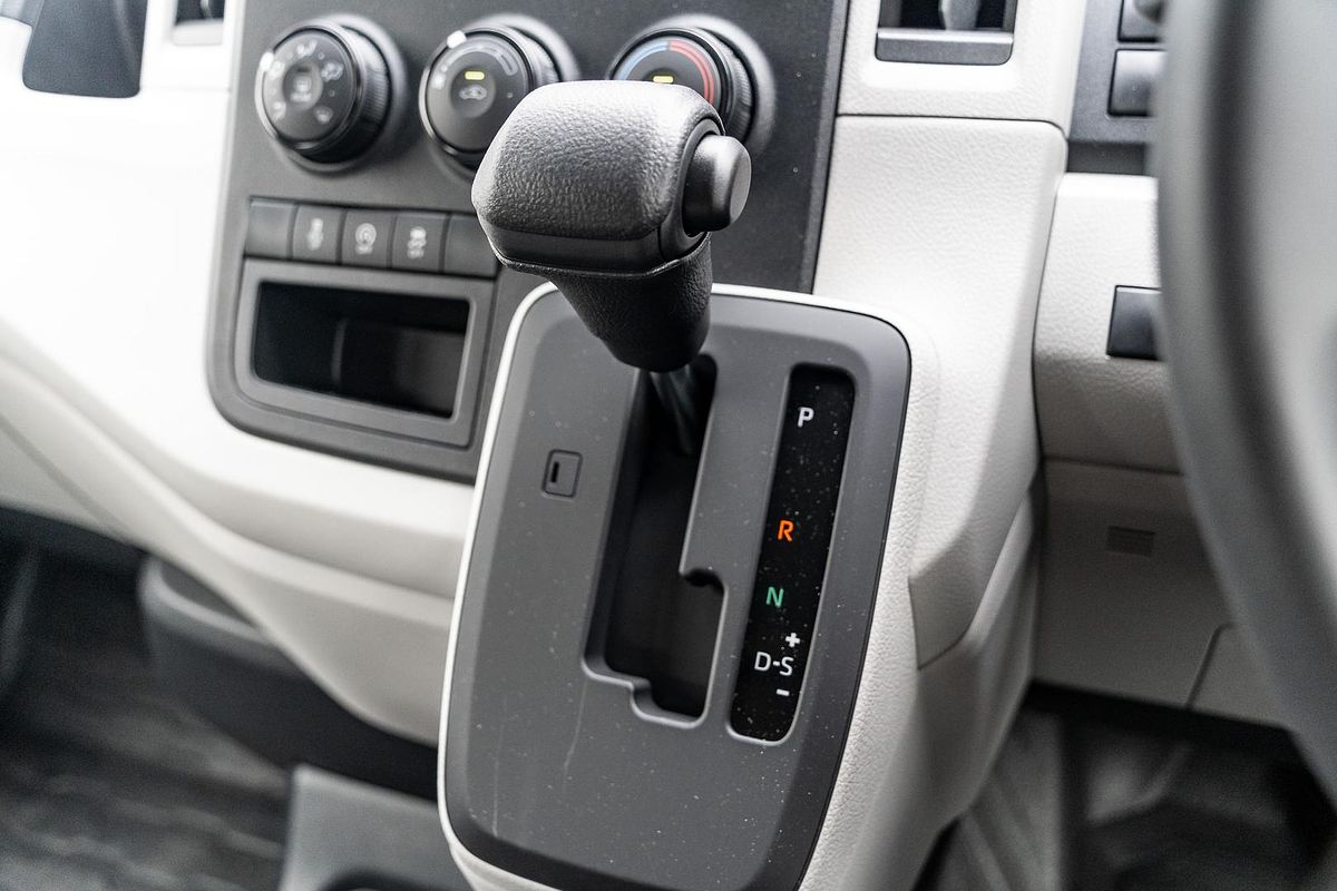 2024 Toyota Hiace GDH300R LWB
