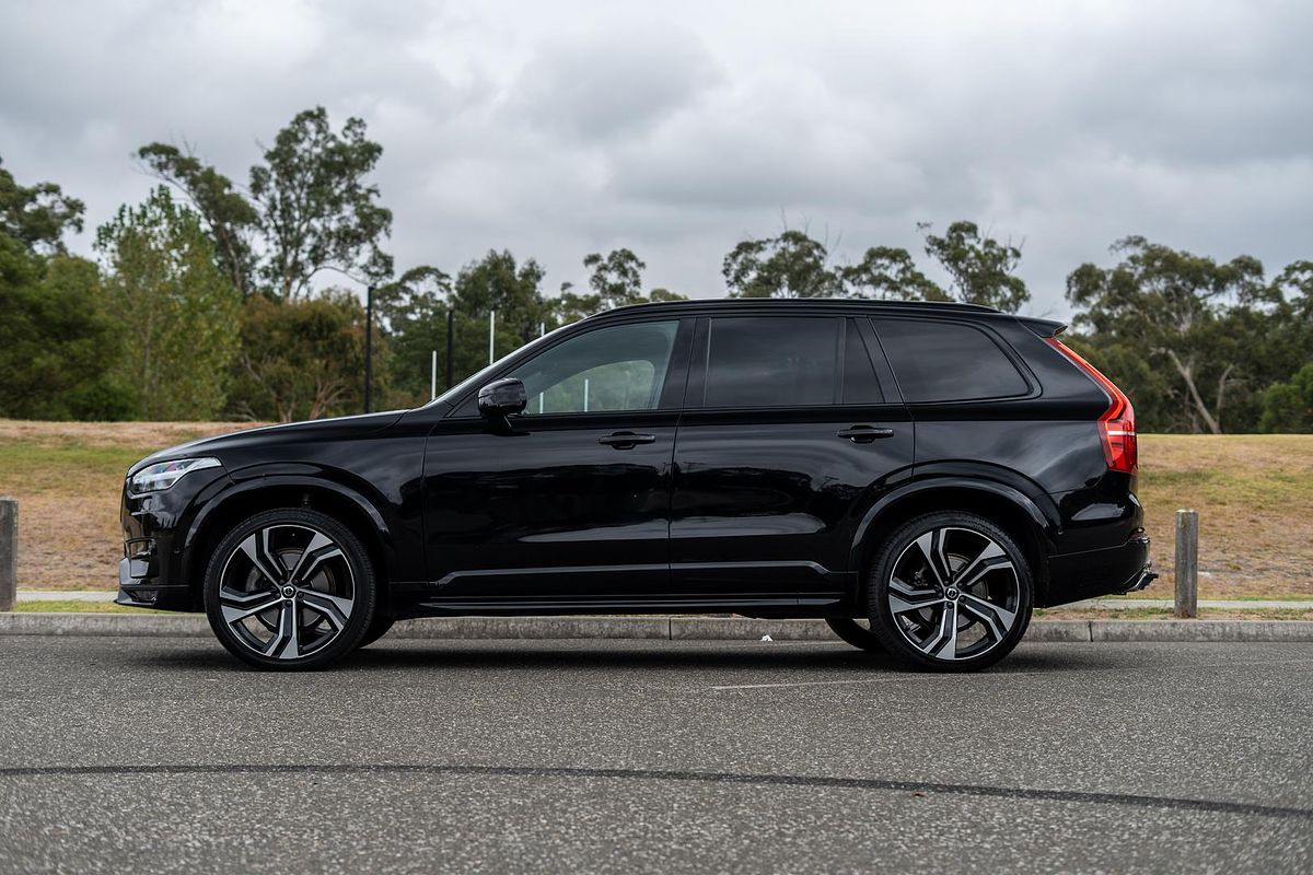 2020 Volvo XC90 T6 R-Design