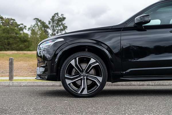 2020 Volvo XC90 T6 R-Design