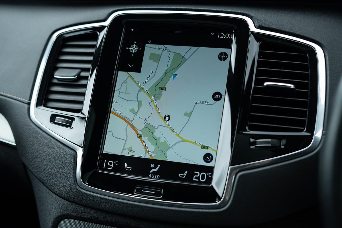 2020 Volvo XC90 T6 R-Design