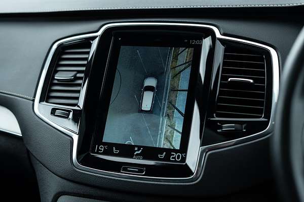 2020 Volvo XC90 T6 R-Design