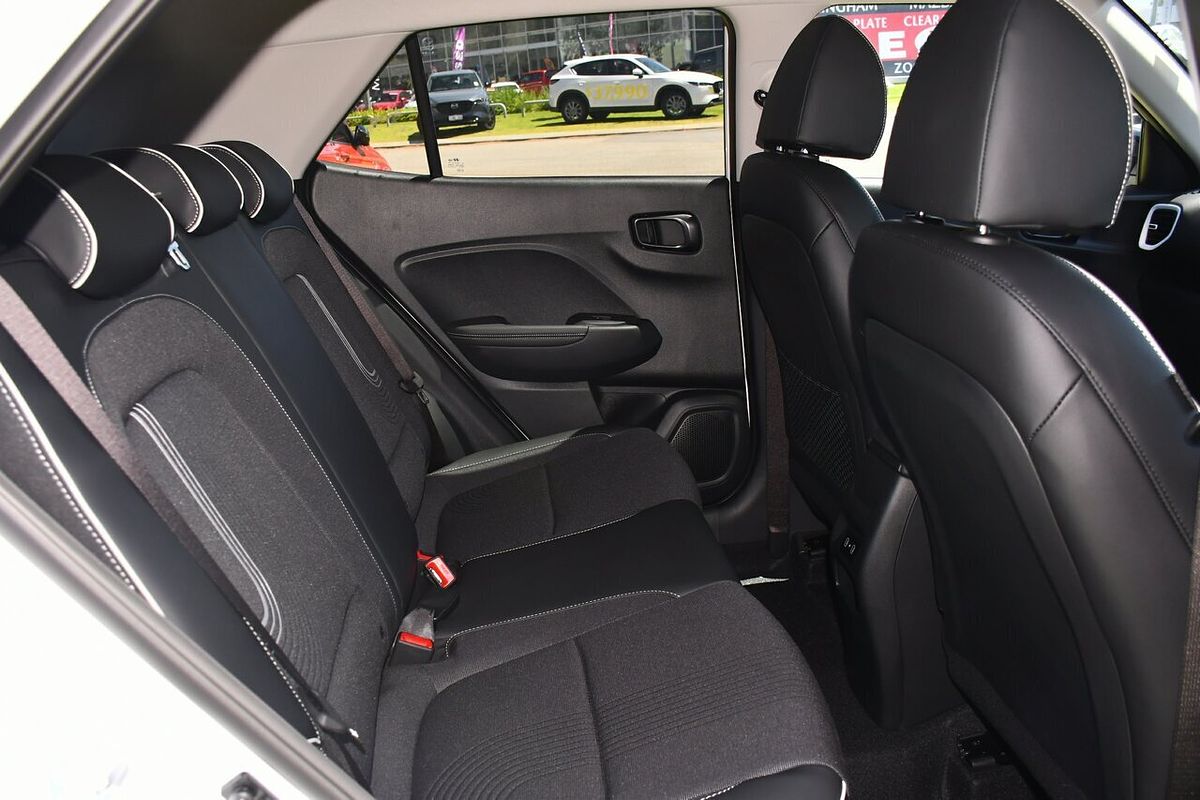 2025 Hyundai Venue Elite QX.V5