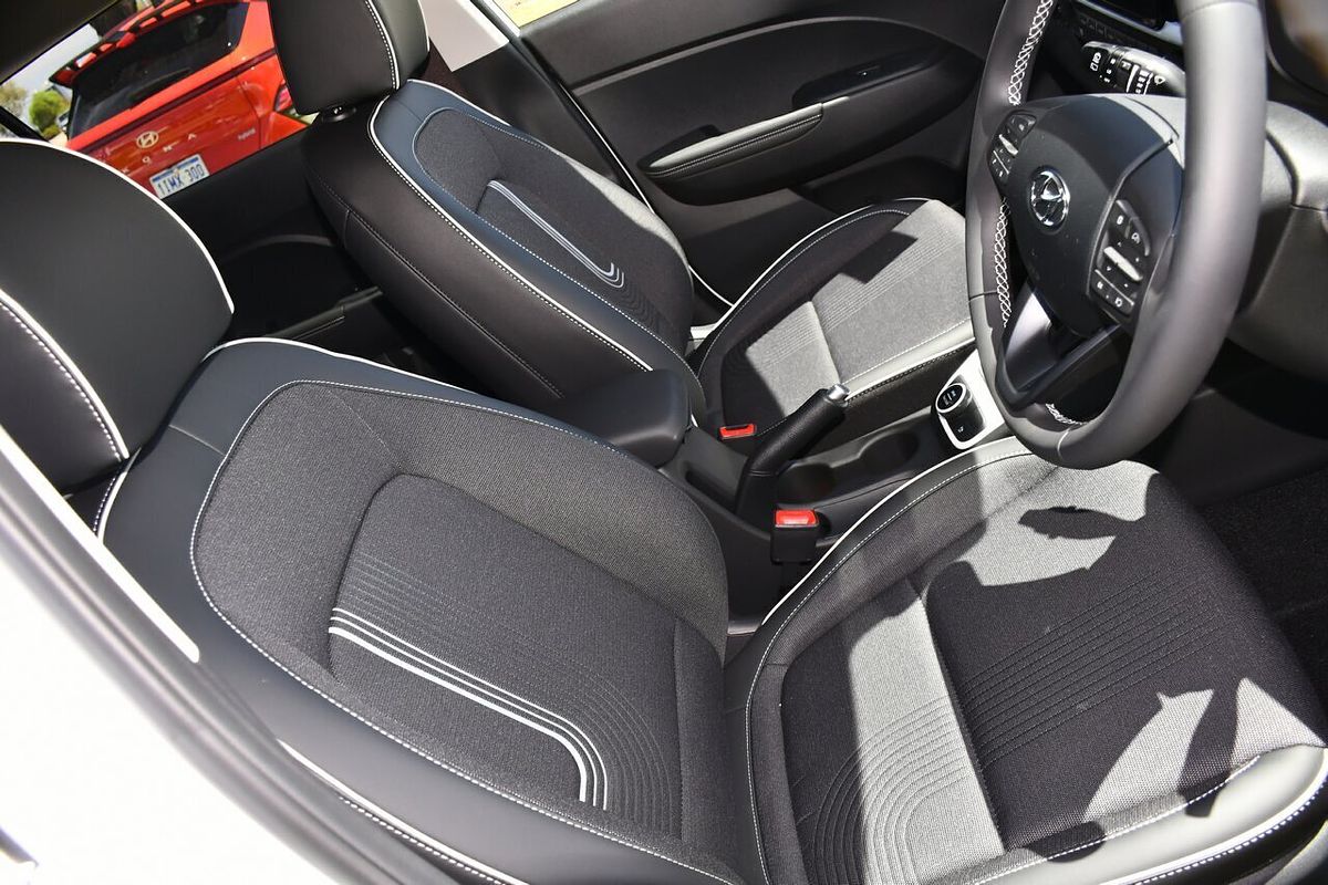 2025 Hyundai Venue Elite QX.V5