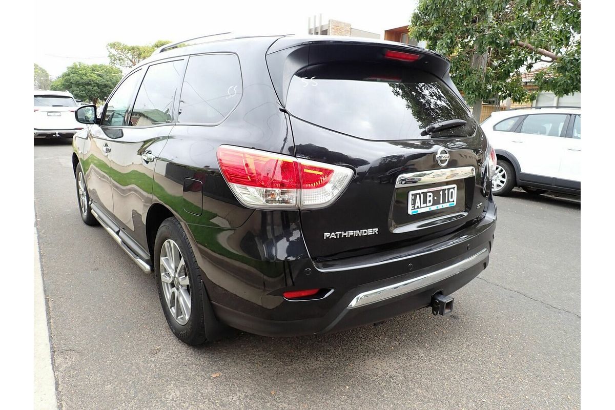 2016 Nissan Pathfinder ST (4x2) R52 MY15