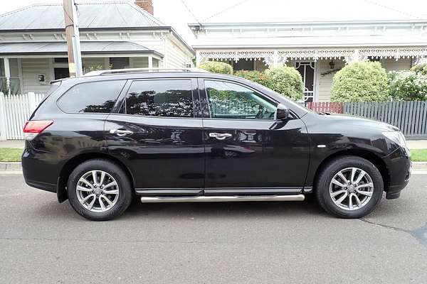 2016 Nissan Pathfinder ST (4x2) R52 MY15