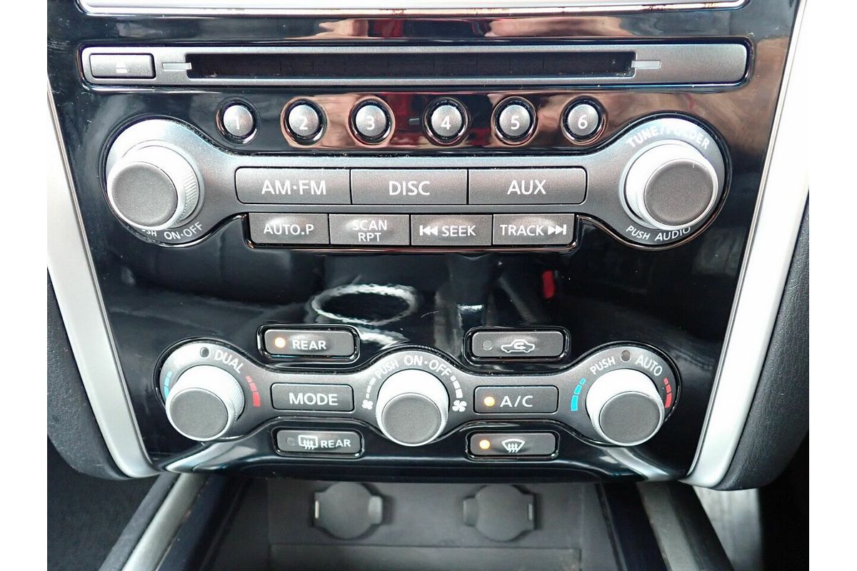 2016 Nissan Pathfinder ST (4x2) R52 MY15