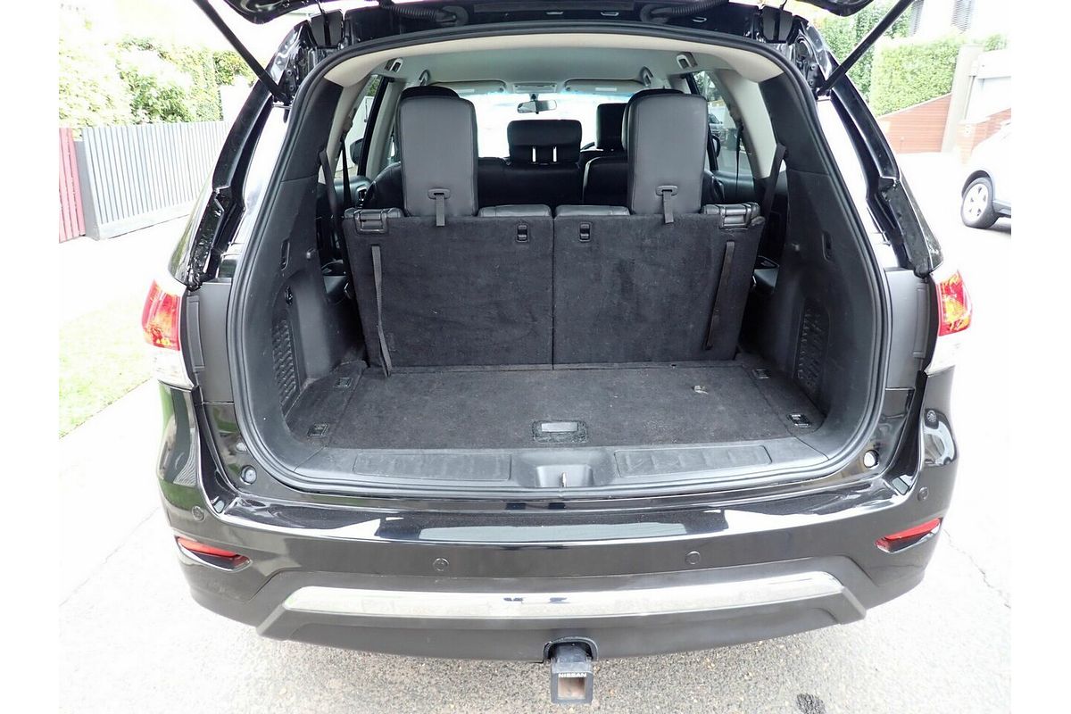 2016 Nissan Pathfinder ST (4x2) R52 MY15