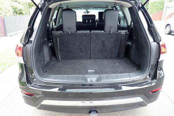2016 Nissan Pathfinder ST (4x2) R52 MY15