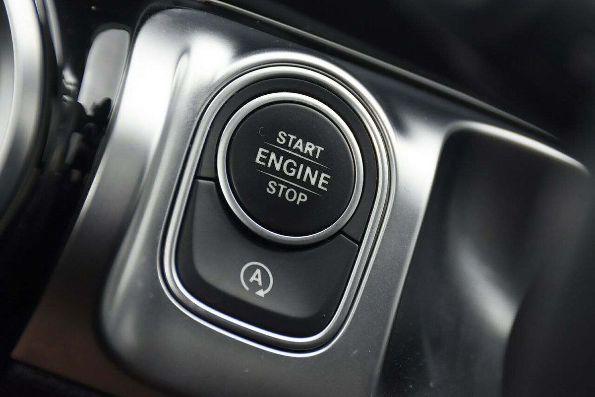 2021 Mercedes-Benz GLB-Class GLB200 X247