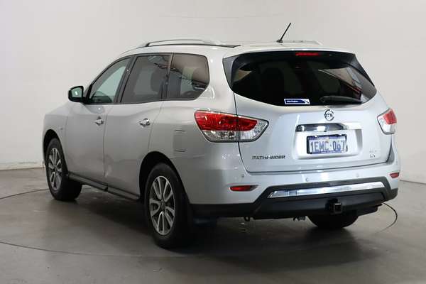 2014 Nissan Pathfinder ST R52