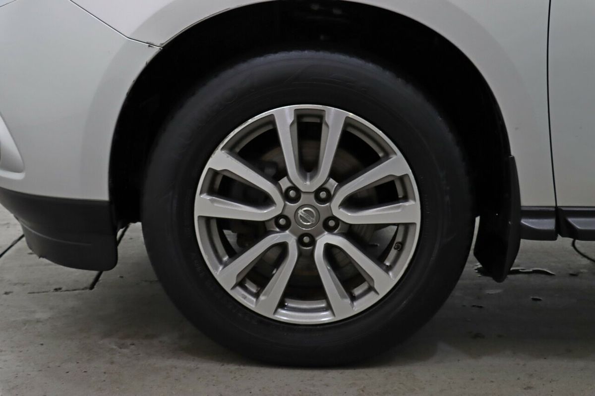 2014 Nissan Pathfinder ST R52