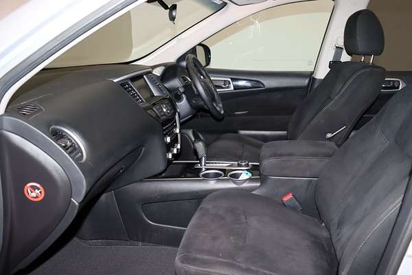 2014 Nissan Pathfinder ST R52