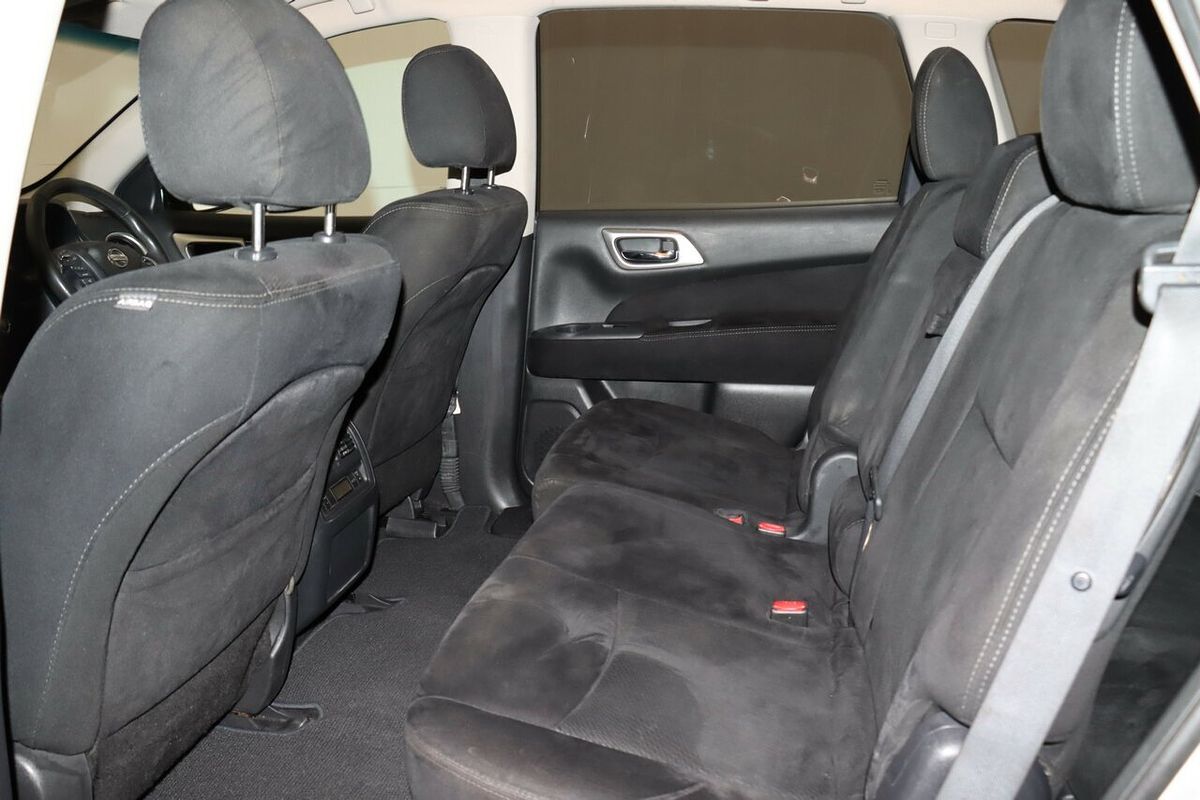2014 Nissan Pathfinder ST R52