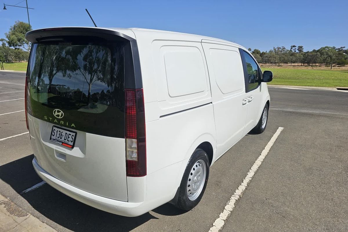 2025 Hyundai STARIA LOAD US4.V3