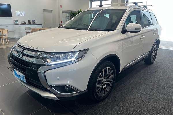 2017 Mitsubishi Outlander LS Safety Pack ZK