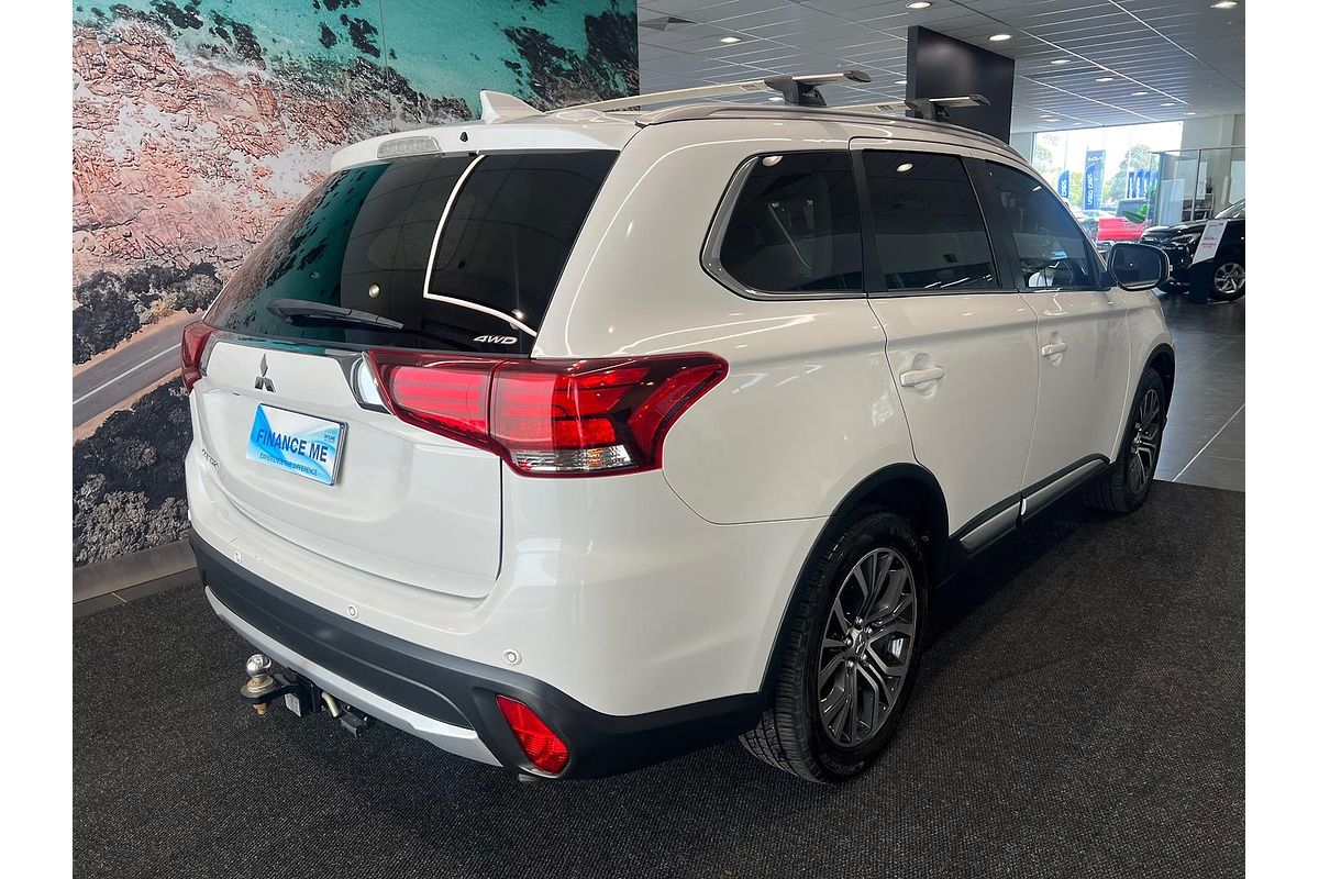 2017 Mitsubishi Outlander LS Safety Pack ZK