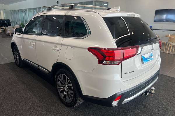 2017 Mitsubishi Outlander LS Safety Pack ZK