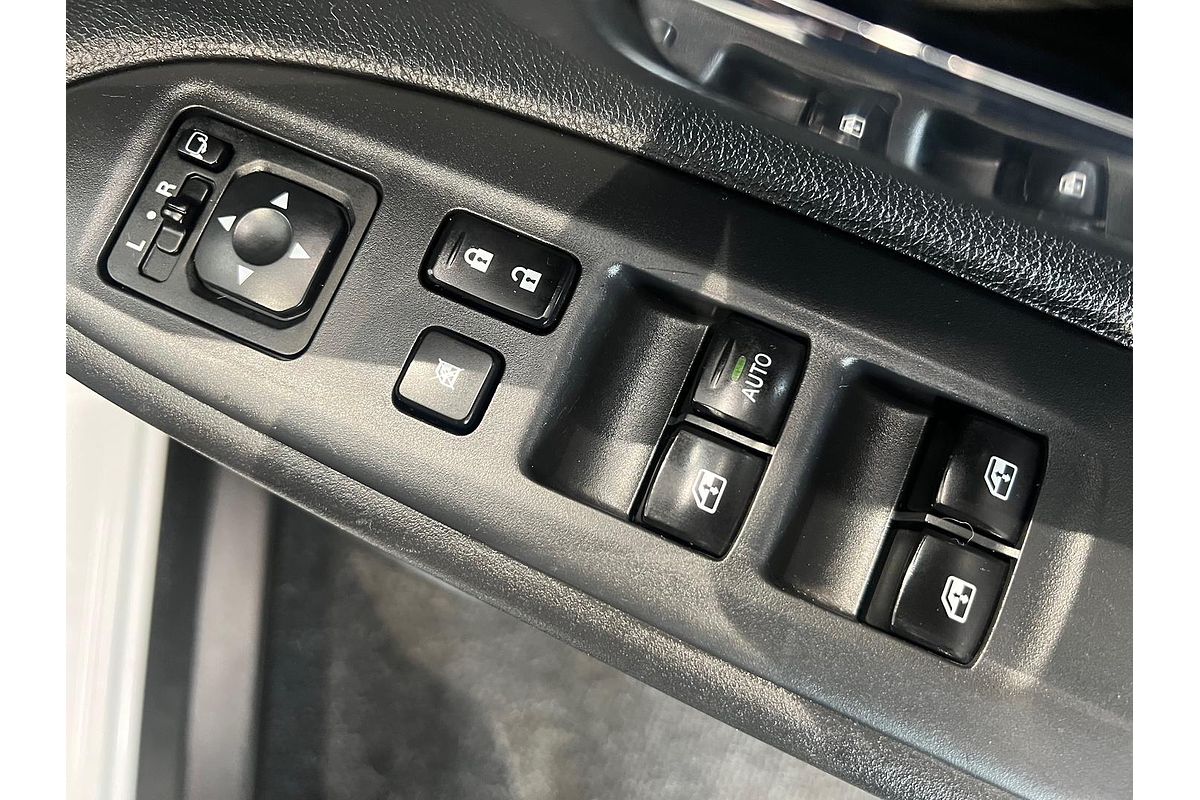 2017 Mitsubishi Outlander LS Safety Pack ZK