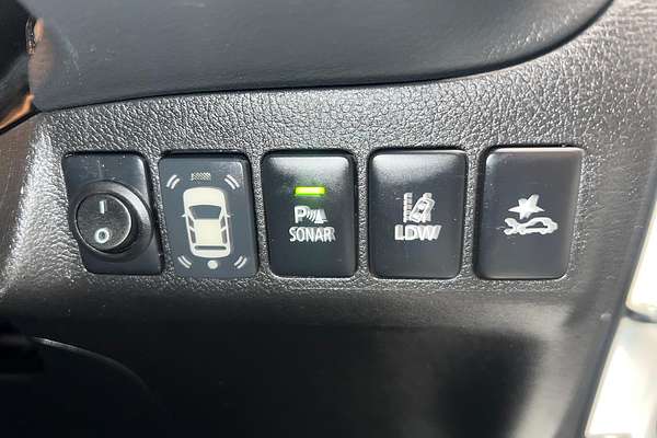 2017 Mitsubishi Outlander LS Safety Pack ZK
