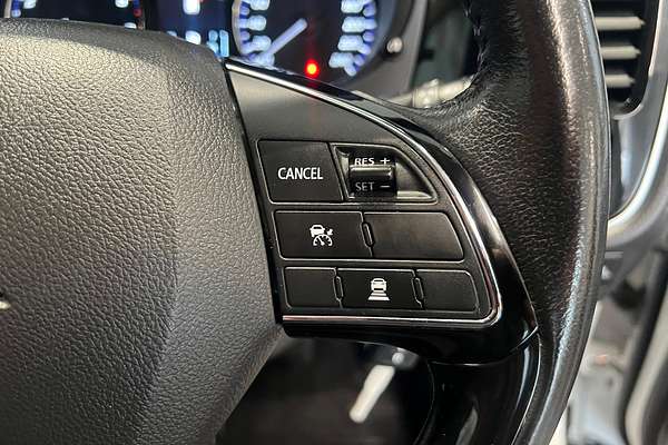 2017 Mitsubishi Outlander LS Safety Pack ZK