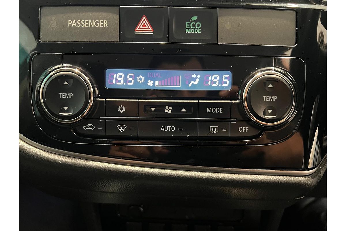 2017 Mitsubishi Outlander LS Safety Pack ZK