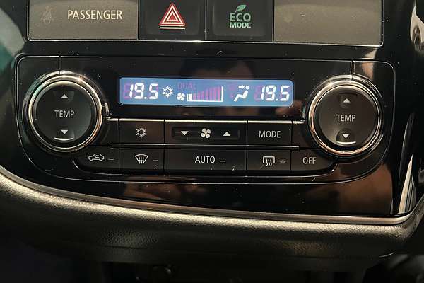 2017 Mitsubishi Outlander LS Safety Pack ZK