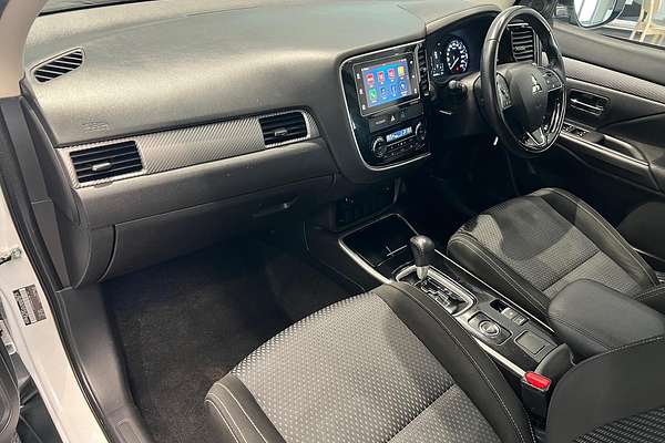 2017 Mitsubishi Outlander LS Safety Pack ZK