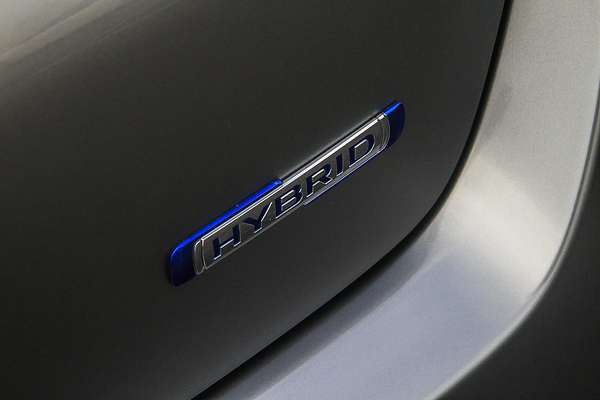 2025 Suzuki Swift Hybrid GLX UZ