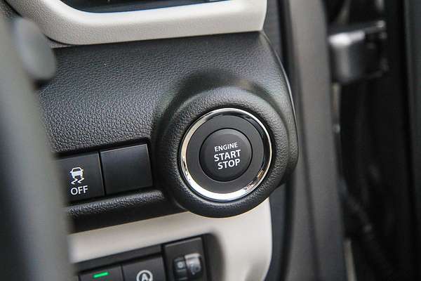 2025 Suzuki Swift Hybrid GLX UZ