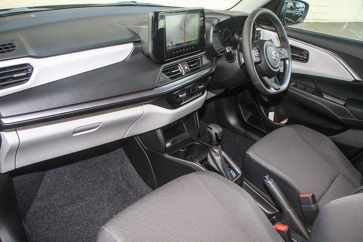 2025 Suzuki Swift Hybrid GLX UZ
