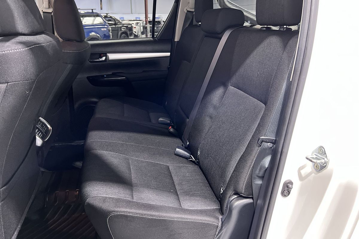 2020 Toyota Hilux SR5 GUN126R 4X4