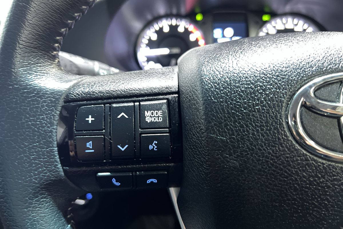 2020 Toyota Hilux SR5 GUN126R 4X4