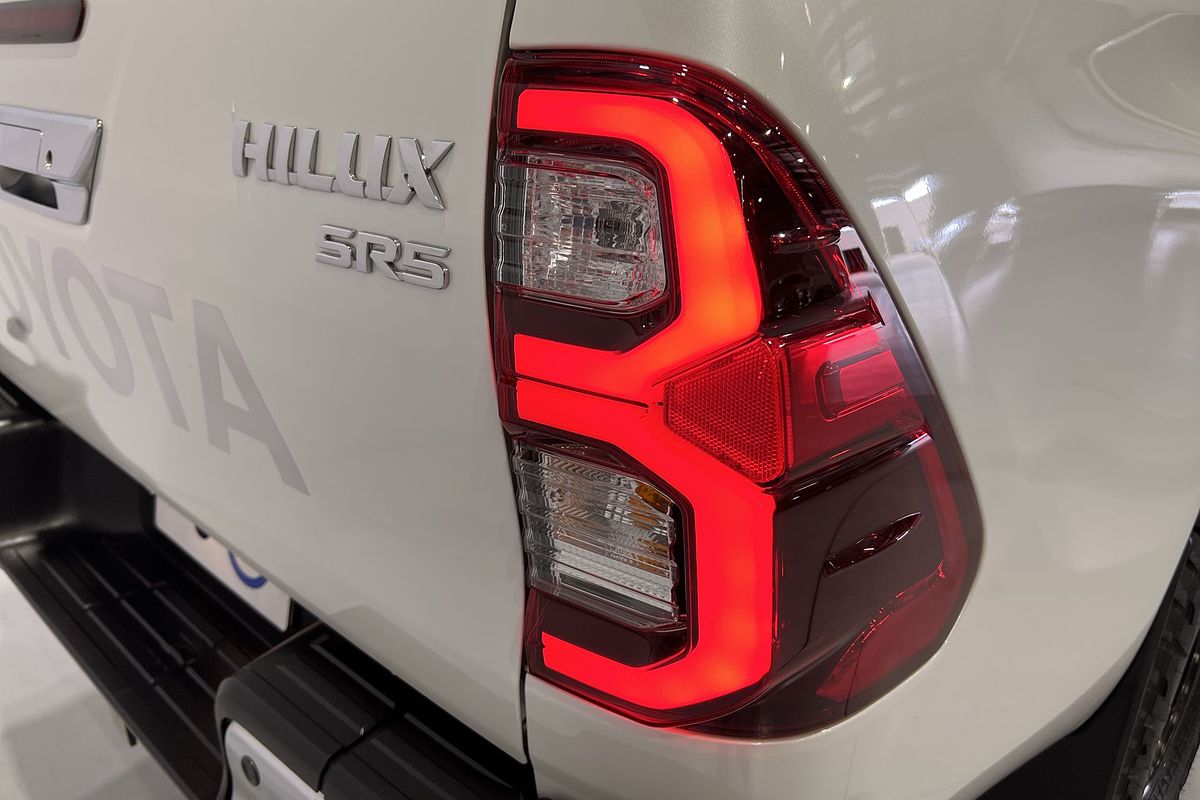2020 Toyota Hilux SR5 GUN126R 4X4