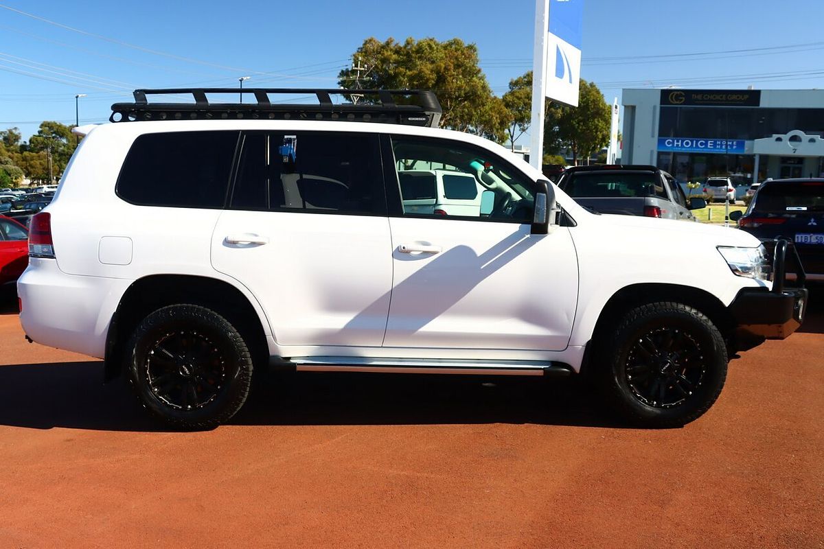 2018 Toyota Landcruiser GXL URJ202R