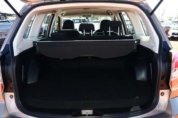 2014 Subaru Forester 2.5i-L S4