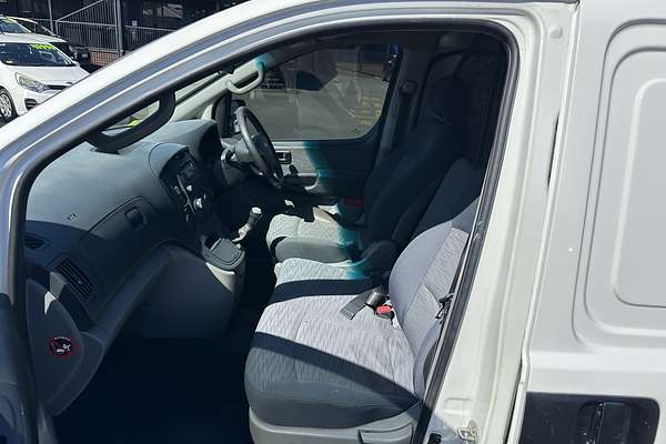 2011 Hyundai iLoad TQ-V