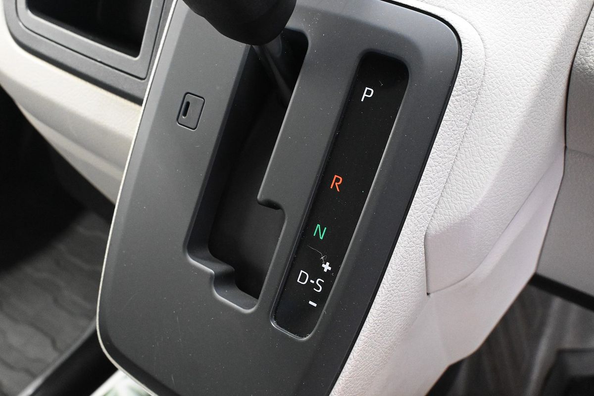 2021 Toyota Hiace GDH320R