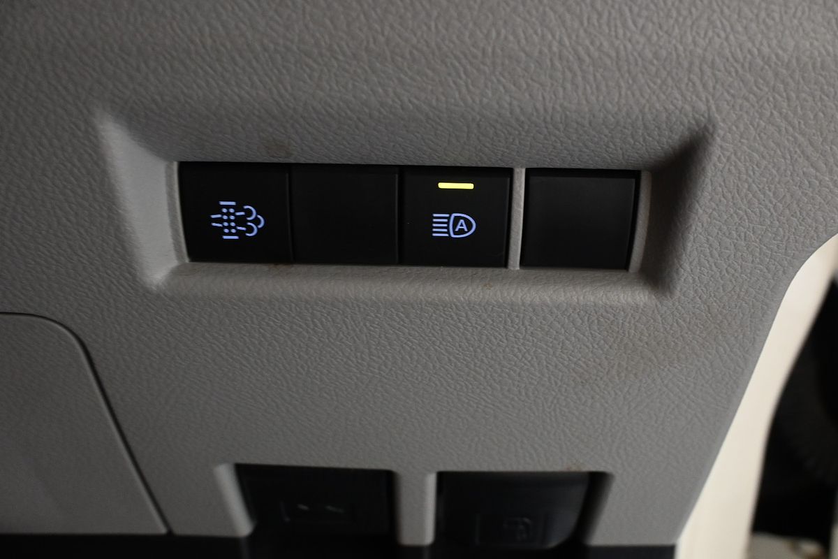 2021 Toyota Hiace GDH320R