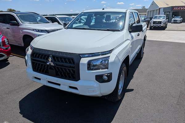 2024 Mitsubishi Triton GLX MV 4X4