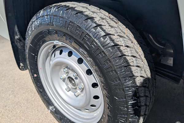 2024 Mitsubishi Triton GLX MV 4X4