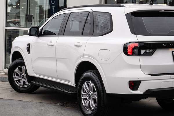 2024 Ford Everest Ambiente