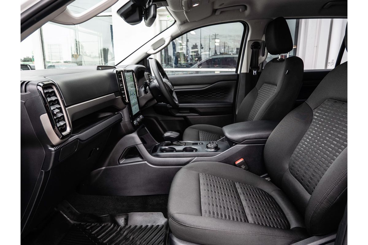 2024 Ford Everest Ambiente