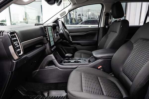 2024 Ford Everest Ambiente