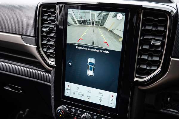2024 Ford Everest Ambiente