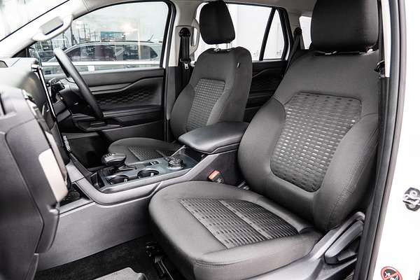 2024 Ford Everest Ambiente