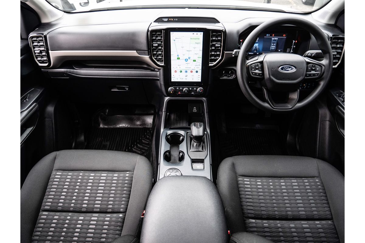 2024 Ford Everest Ambiente
