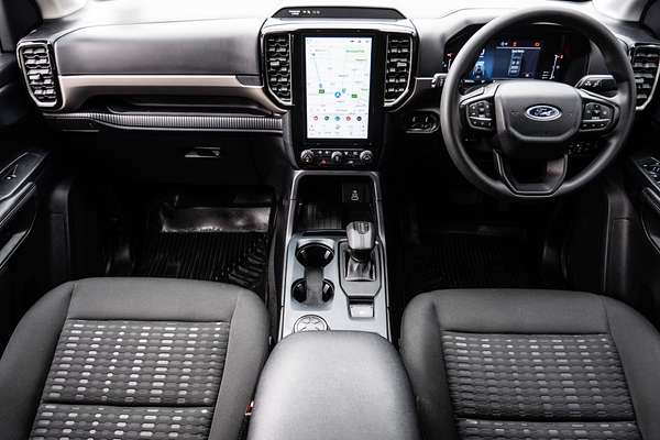 2024 Ford Everest Ambiente